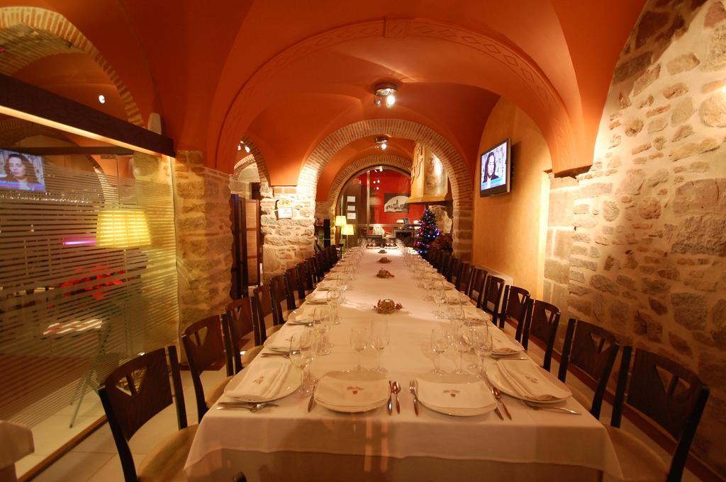 Hotel Los Usias Dos Torres Restaurant bilde